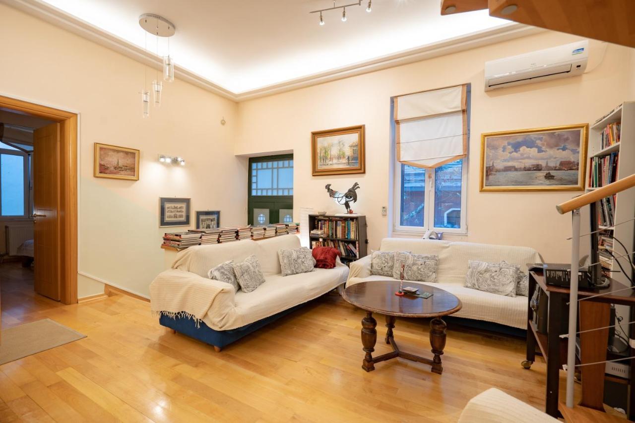 Acropolis Metro St.3 Bedrοοms 6 Persons Maisonette Атина Екстериор снимка