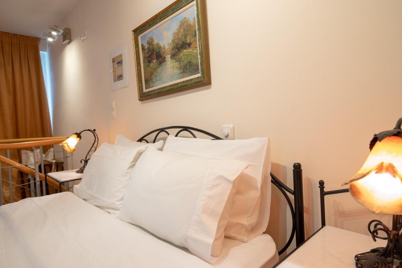 Acropolis Metro St.3 Bedrοοms 6 Persons Maisonette Атина Екстериор снимка