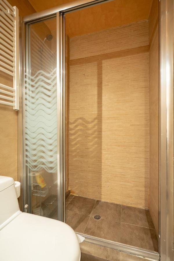 Acropolis Metro St.3 Bedrοοms 6 Persons Maisonette Атина Екстериор снимка